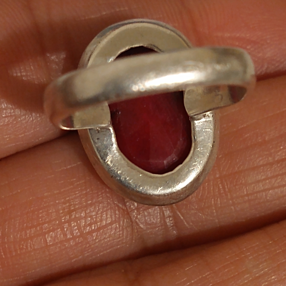 Elegant Silver Ring With Ruby Red Stone - image 4